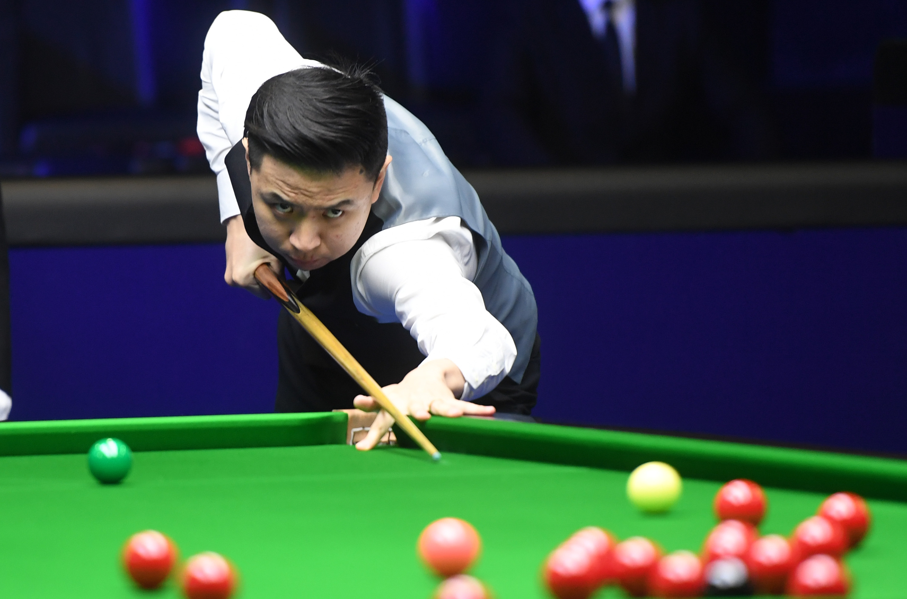 各个方面看 各个方面看