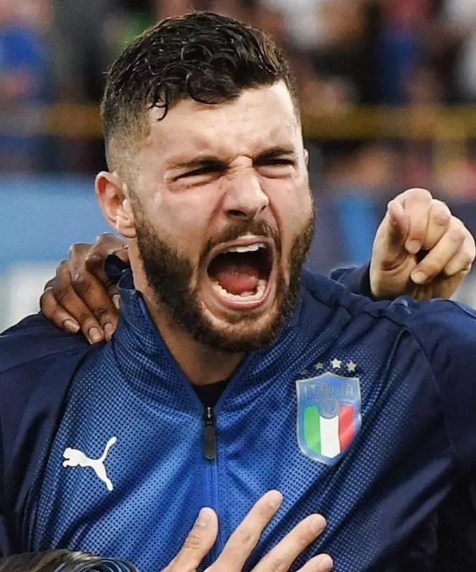 他们本应该 他们本应该