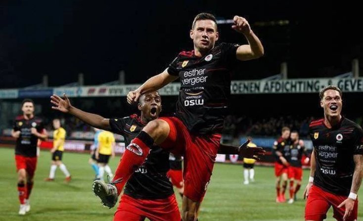 牌送入多个 牌送入多个