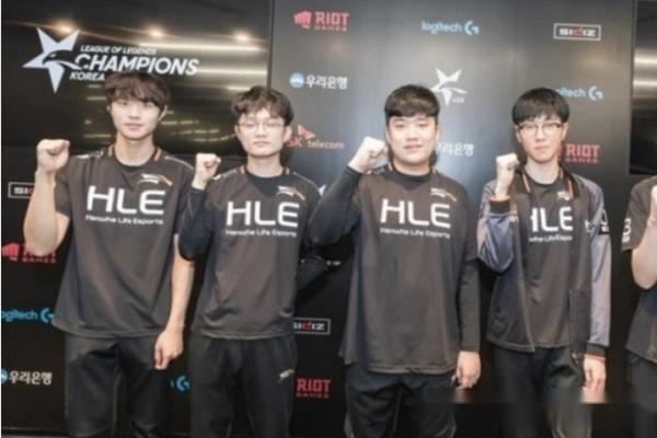 以一家中型 以一家中型