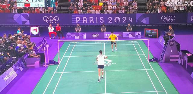 一位在左半 一位在左半